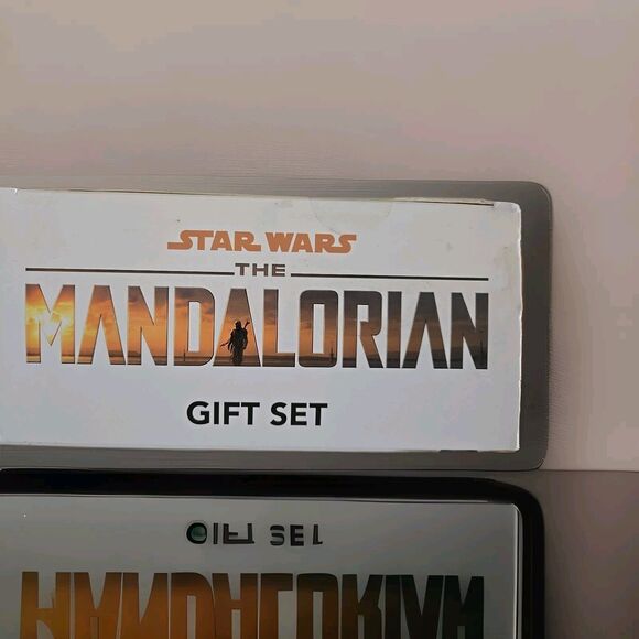New In Box Mandalorian Gift Set - Mug , Socks Keychain Built By Culture Fly NIB - Picture 3 of 4